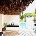 K-sea Boutique De Luxe A * Cassis