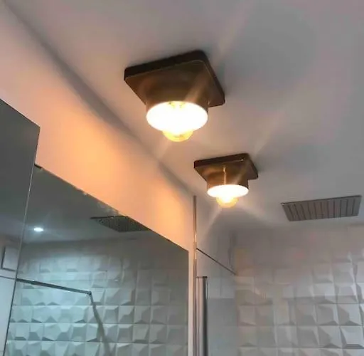 K-sea Boutique De Luxe A *